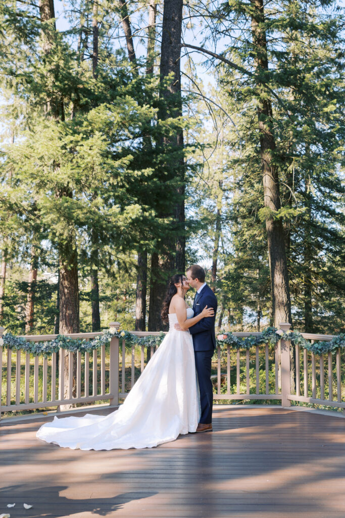 Wedding ceremony at Trailhead Event Center Q'emlin Park Post Falls Idaho