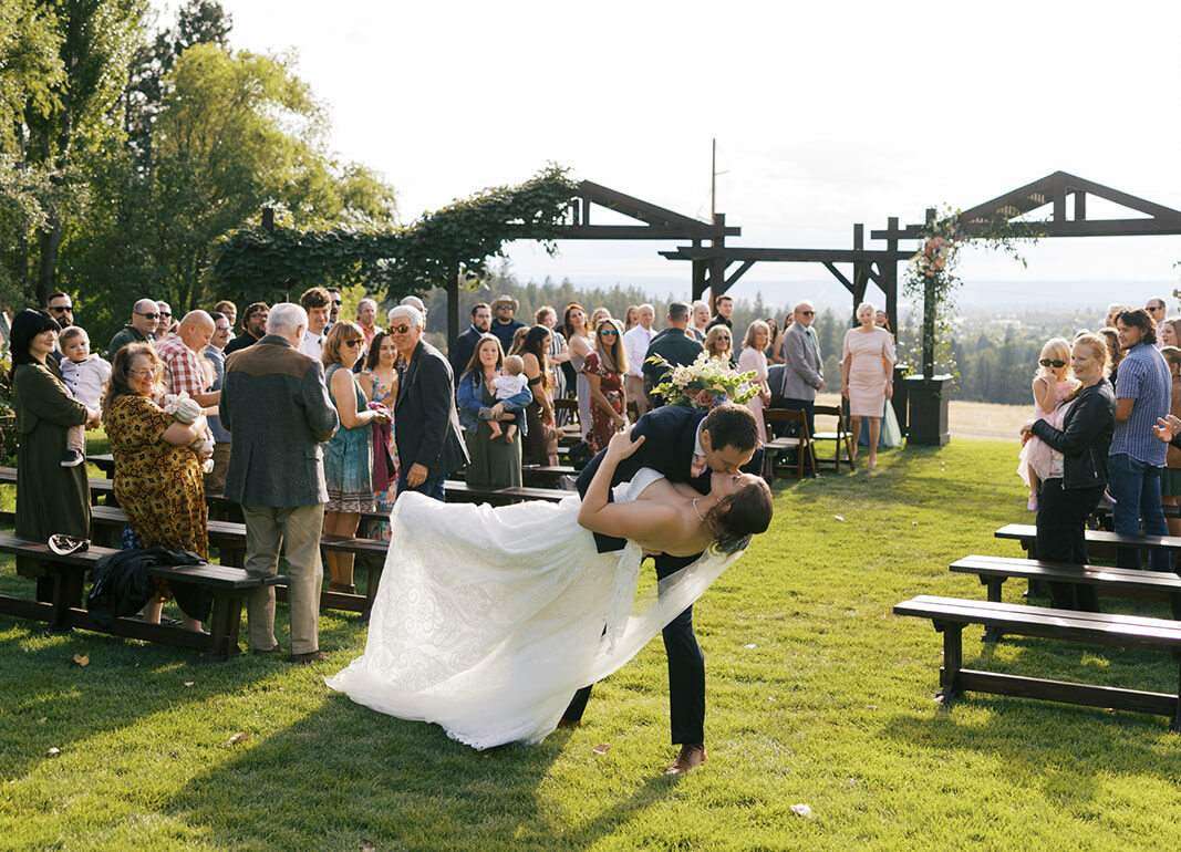 wedding ceremony Beacon Hill Spokane Arch and Elm Photography