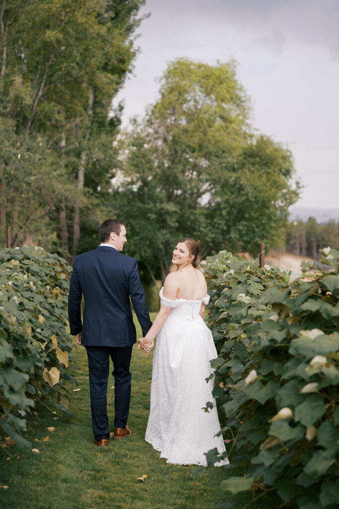 Beacon Hill wedding Spokane documentary wedding photographer Gabby and Eric