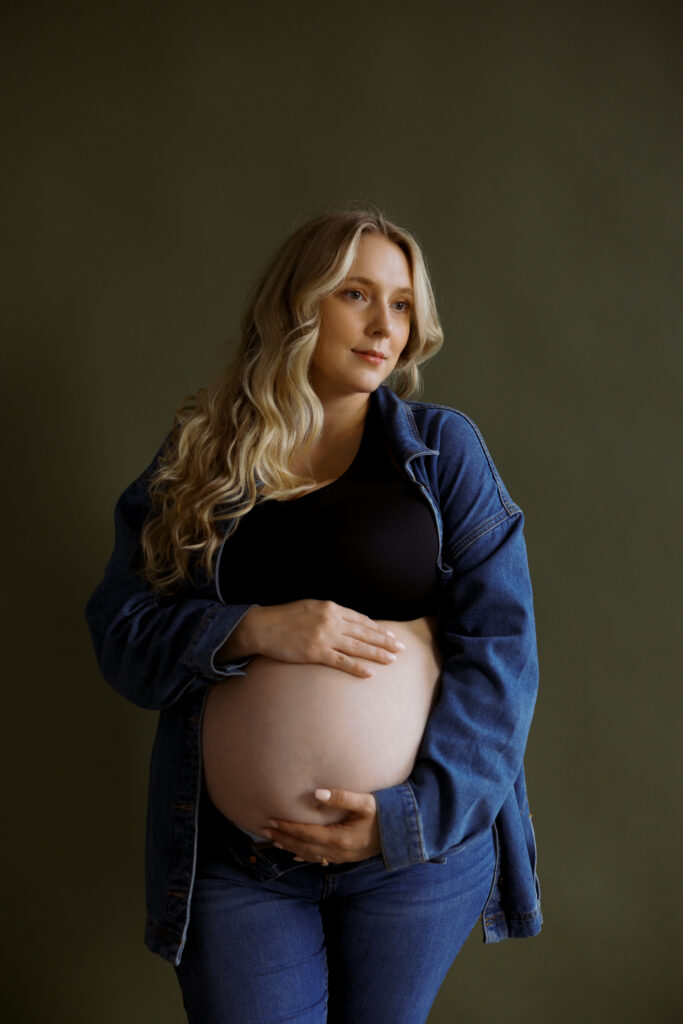 maternity portrait Afterglow Studio Spokane 